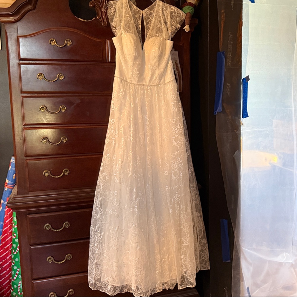 Lace A-Line Wedding Dress with Cap Sleeves - Ivory